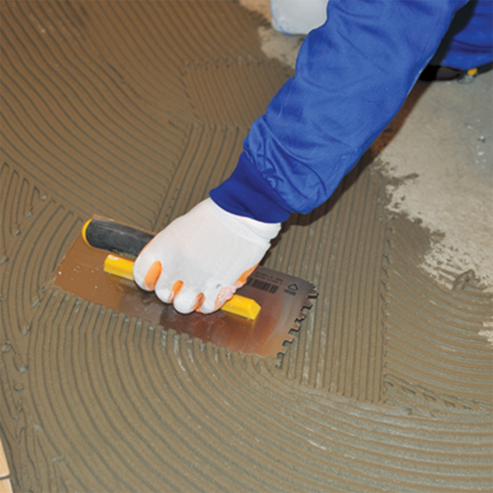 Glättekelle Gezahnt offenem Kunststoffgriff 120x300mm