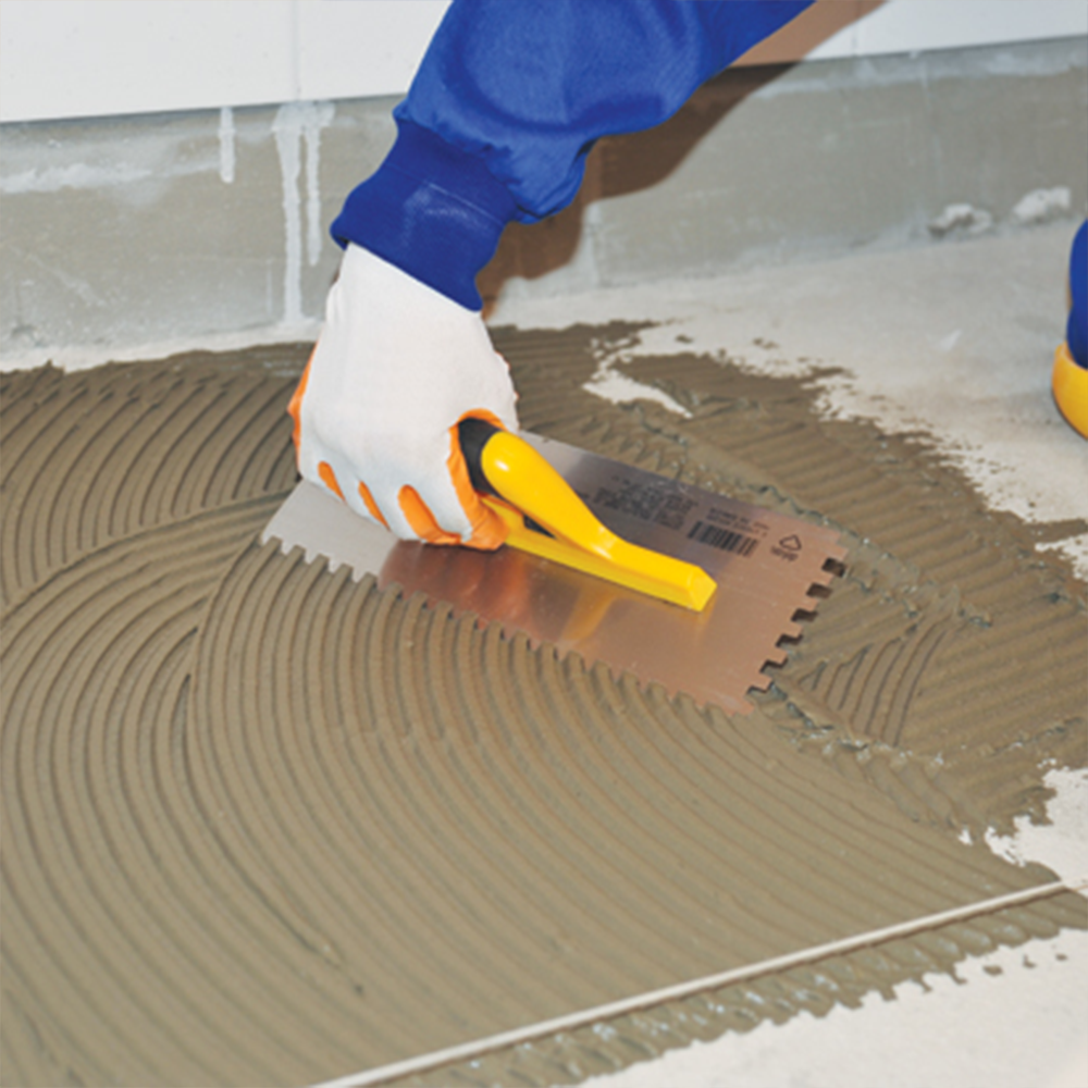 Glättekelle Gezahnt offenem Kunststoffgriff 120x300mm