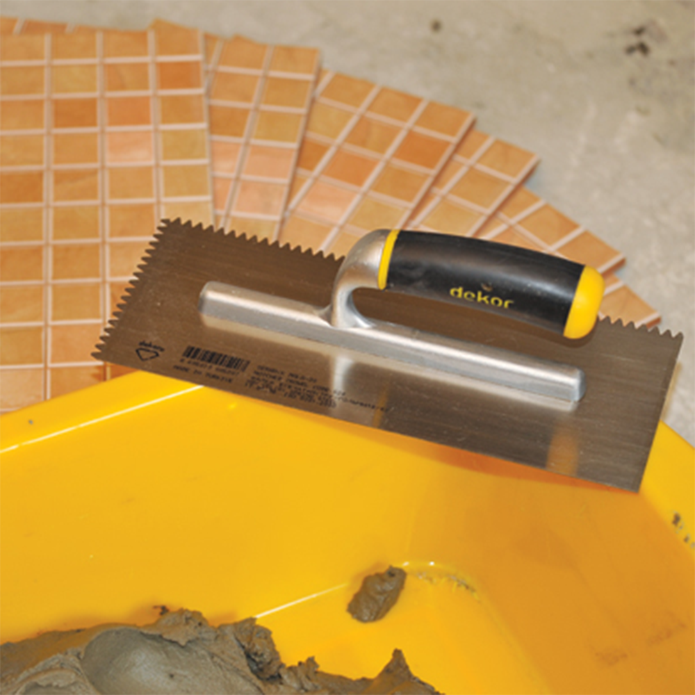 Glättekelle Gezahnt Dreieckzahn Aluminiumgriff