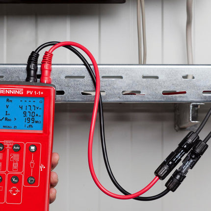 Benning PV 1-1+ Photovoltaik-Installationstester Set mit SUN 2, USB-Software und Funk