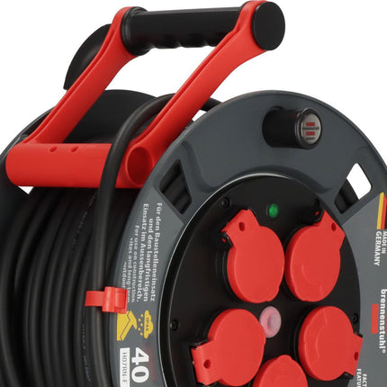 Brennenstuhl – Kabeltrommel 320 KU 4200 40m Gummi-Neopren 3x2,5mm², 5 Schutzkontaktsteckdosen, IP44