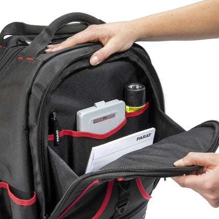 PARAT Werkzeugrucksack 5990830991 - Nylon schwarz/rot, 440 mm hoch – 2,16 kg, Hochwertiges Nylonmaterial