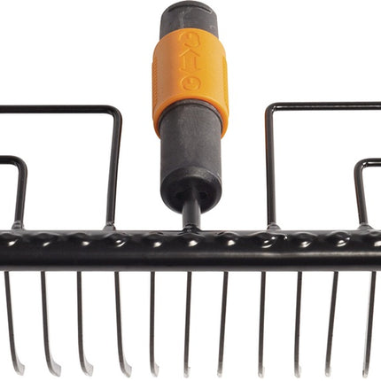 Fiskars QuikFit™ Rechen, Arbeitsbreite 580 mm, 35 Zinken, aus gehärtetem Karbonstahl