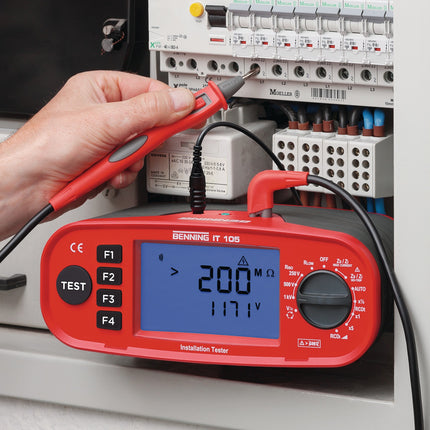 BENNING IT 105 Installationsprüfgerät zur Prüfung elektrischer Anlagen nach DIN VDE 0100-600