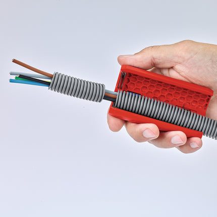 TwistCut Abmantelungswerkzeug 100 mm – Wellrohrschneider 90 22 01 SB – KNIPEX